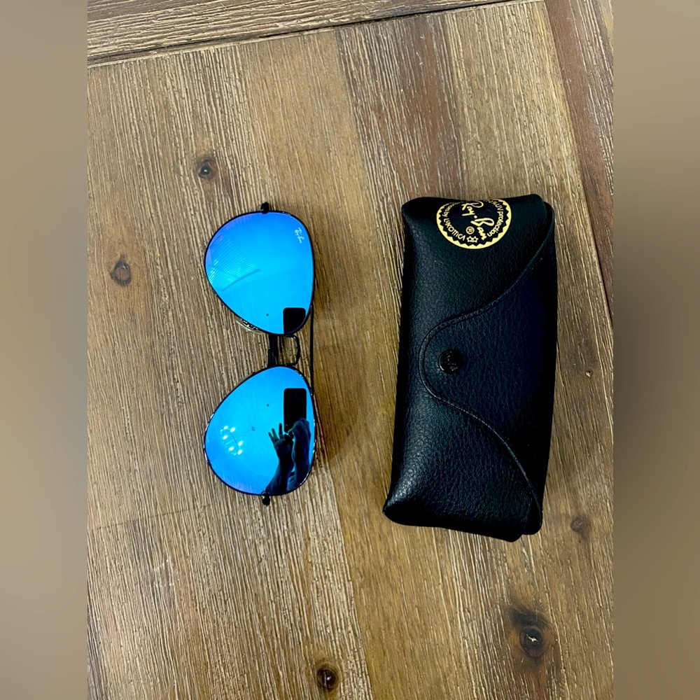 RAY-BAN AVIATOR SUNGLASSES LARGE